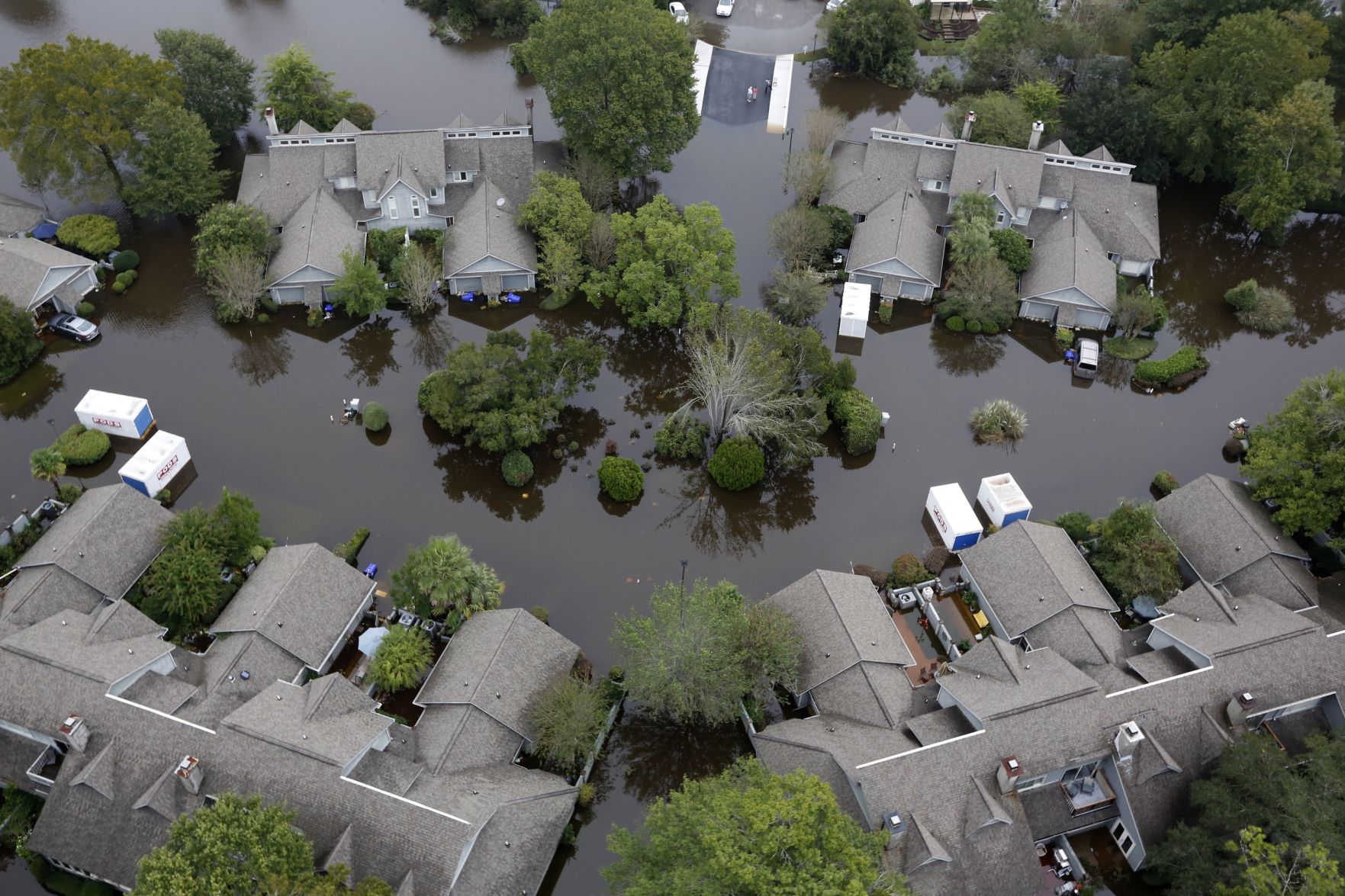 Bridge Pointe town homes flooded (copy)